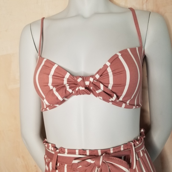 Striped Front Tie Top Size Large - Picture 2 of 4